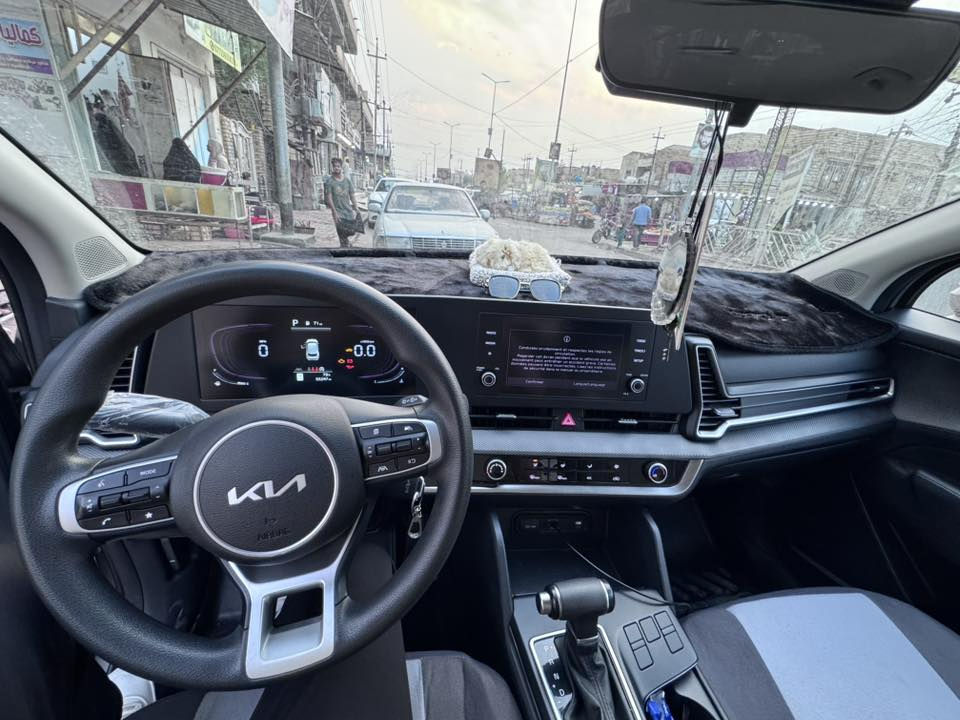 السلام عليكم كيا سبورتج2023  نص فول السعر170 وبيهه مجال 
للمعلومه السياره جديده جدا مكان سياره ميسان 
*********** بعده ما مرقمه
