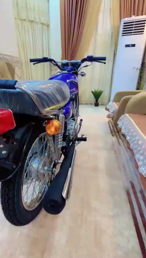 السلام عليكم دراجه تعمير باكستاني اصلي مكينه نامه شلامجه ثاني تبديله دهن الدراجه اوراق سكنر مكفوله كفاله عامه للاستفسار ***********
