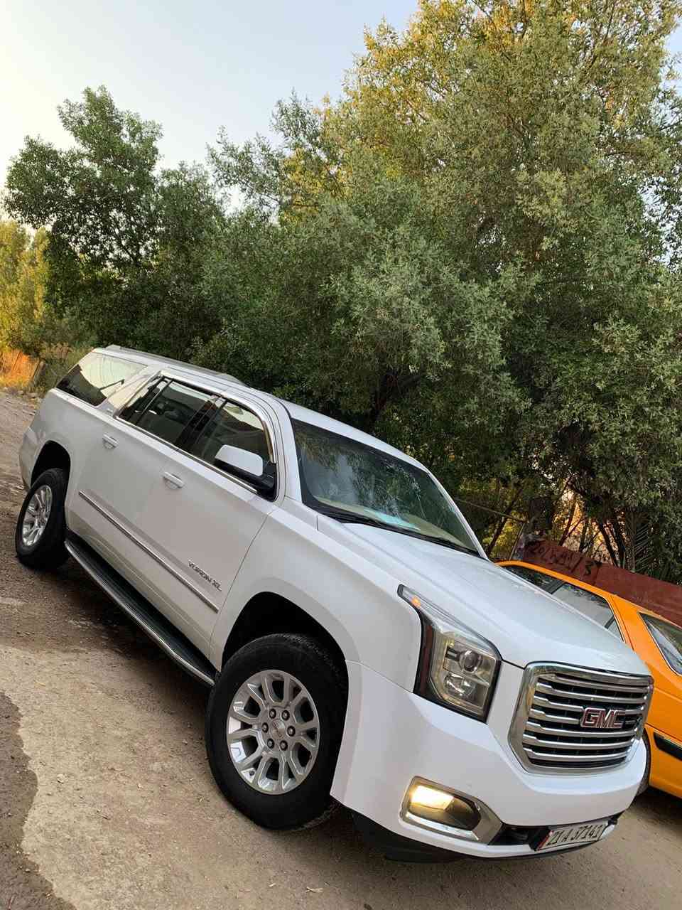 للبيع جمسي ٢٠٢٠ خليجي كفالةماخذيها زيرو من حجي محمد رقم سليمانية اجرة داخل بيجي محرك وكير عالشركة دوشمة تخم تاير جاهزة بدون اي نقص مواصفات طبلة باب كهربائي لايت زنون بيها طخه زغيره يم التاير الخلفي مكان بغداد 
***********
