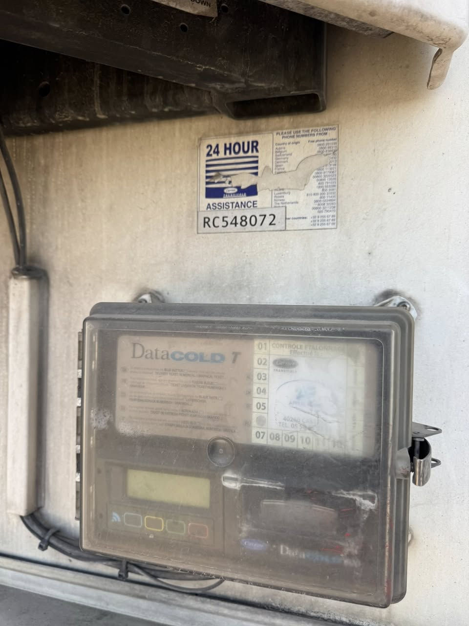 السلام وعليكم براد للبيع
للستفسار 
***********
***********
واتساب
