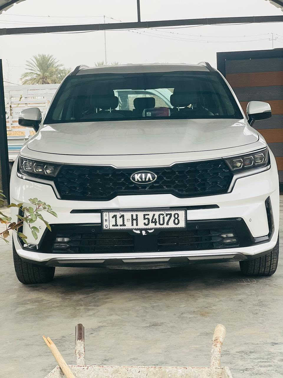 السلام عليكم سورنتو للبيع خليجي موديل 2021 فول مواصفات عدا الفتحه بصمه أبواب بصمه تشغيل كراسي  كهرباء جنطه كهرباء شاشه كاربلاي تحكم ستيرن كاشف ضباب مري شفط بردات خلفيه تشغيل عن بعد وبيها هواي مواصفات السياره رقم بغداد إنكليزي مكانها  بغداد أبو غريب السعر 265 وبيها مجال 
***********
