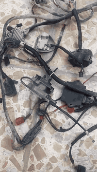 السلام عليكم ضفيرة مال فحل كابريتر كلش نضيفة وياهة العقل وال مجامع والجوزة وال شخاطة وهذا مال شحن نسيت اسمة و باتري يعني كاملة من كلشي وكلهة شغالة سعر ٧٥ وبيهة مجال مكاني بغداد الشعلة أي ستفسار خاص او واتساب فقط *********** توصيل موجود تحياتي للجميع
