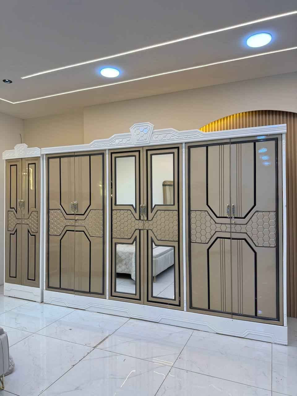 💎شركه الوسيم 💎♦️3♦️

حصرياً الموديل الجديد والمميز 

غرفه نجاره قتصاديه 🛌

متكونه من 9 قطع مميزه 

الكنتور ارتفاع 240 طول 320 

مع الزاويه مجموع الطول 4 امتار 

السمك الخارجي للغرفه 5 ملم انديف

والسمك الداخلي 3 ملم معاكس ابيض

💎للحجز واتساب ***********💎
 #غرف #نجارة #اثاث #توصيل بغداد, العراق
