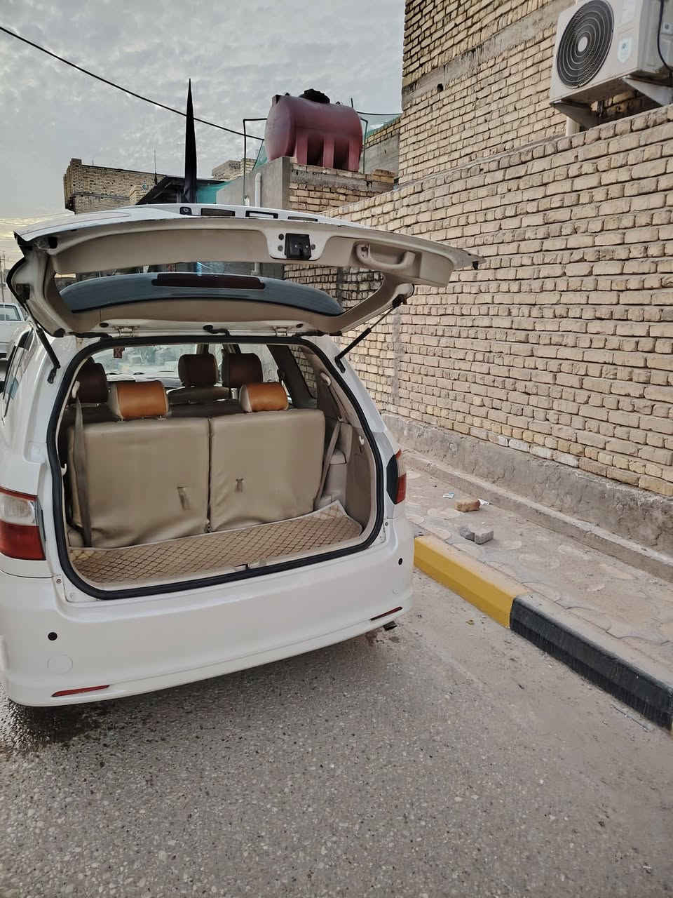 ابسم كرستال صدفي ٢٠٠٤ رقم بصره السياره فول مواصفات تحكم ستيرن جهتين كامرا اماميه وخلفيه حساسات السياره مكفوله عيب شرعي واصوليات والضربه 
مكاني ذي قار
اتصال فقط
***********
السعر ١٣٥
