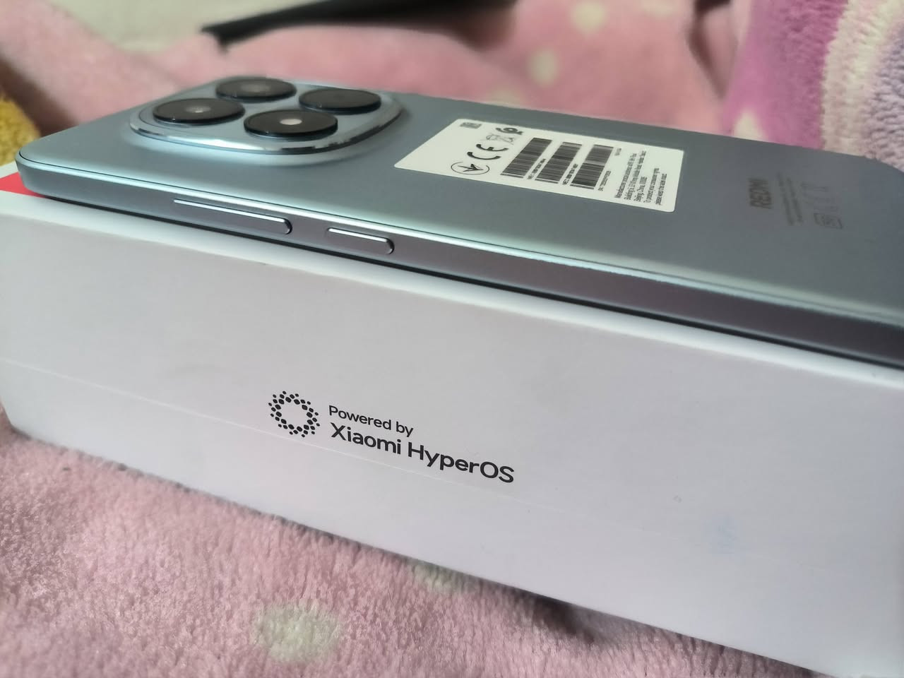 السلام عليكم 
للبيع REDMI Note 15 pro+ 5g
ذاكرة 512 رام 24 كاميرا 200 شاحنة 100W شحن سريع مقاوم للكسر وضد الماء استخدام اسبوع او اقل غراضة ممفتوحة نهائيا جهاز شخط مابي مكاني بغداد الامين 2 سعره 540 وبي مجال بسيط للشراي للاستفسار ***********
