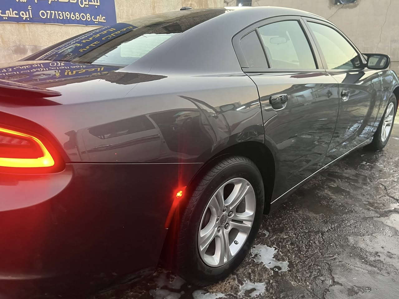 سلام عليكم اخوان
جارجر مديل 2022 كلين من الصبغ ولتبديل 
رقم بغداد باسمي ماشية 47
جديدة بمعنة الكلمة 
هاتف ***********
