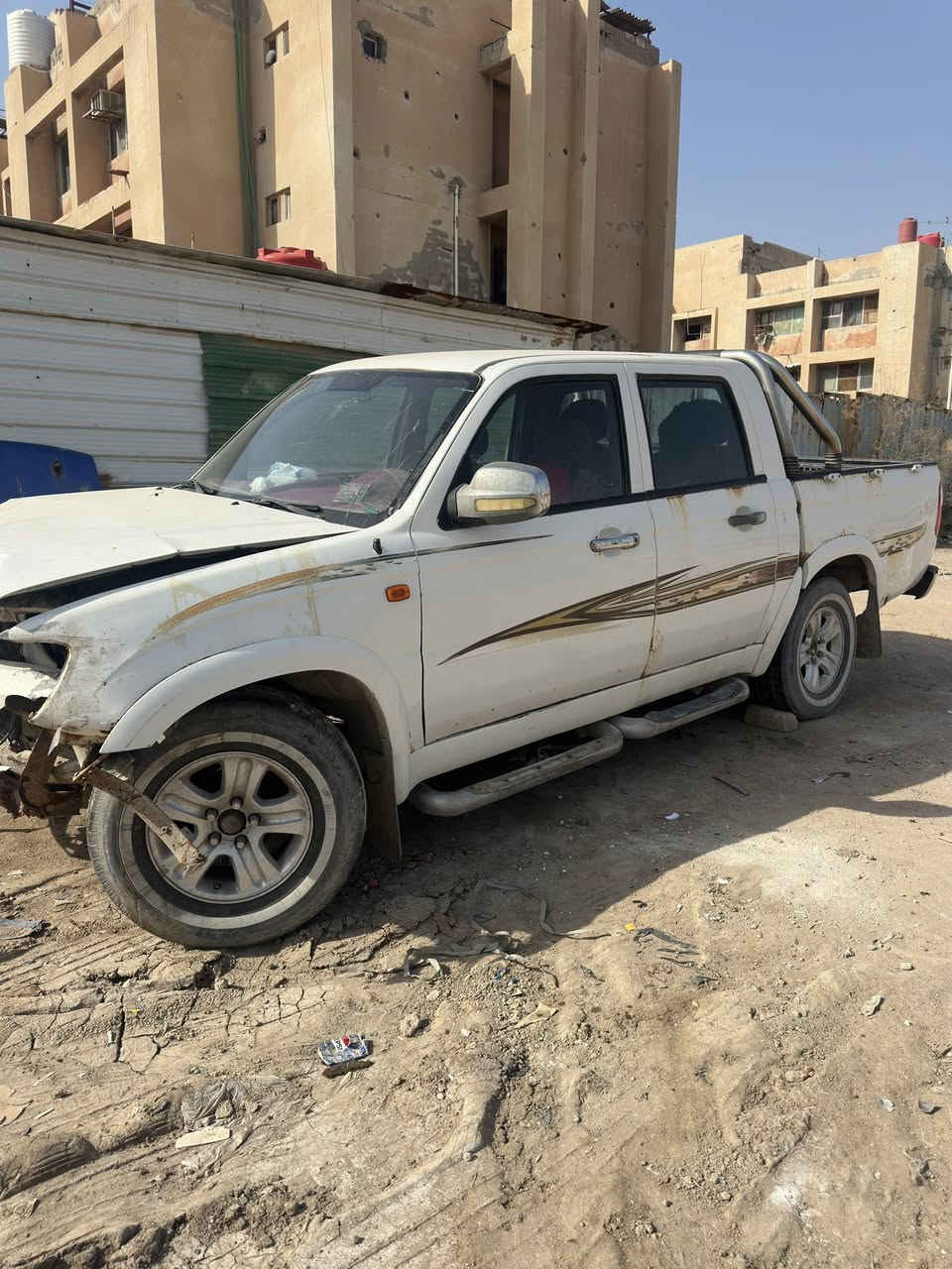 السلام عليكم بيكم شيري موديل 2011 حادث كما موضح بالصوره مكان السياره البصرة ابي الخصيب للاستفسار اكثر على الرقم ***********
