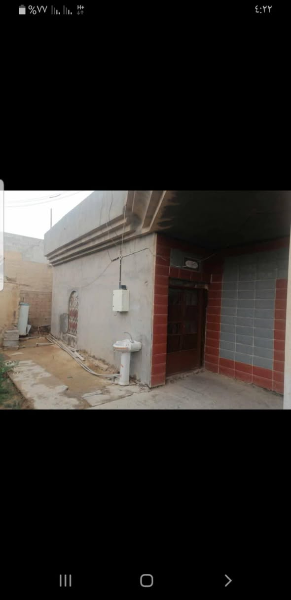 السلام عليكم  
بيت بل قائم حي شهداء سعده مساحته 400م طابو ب اسمي يبعد عن الشارع العام 40 متر يتكون من طابقين الطابق الاول ديوان  وكندور  وهول سيراميك وصبغ جديد ومطبغ وغرفتين وصحيات خارجيه وداخليه والطابق الثاني يتكون من غرفتين الديوان 7ب4 والهول 5ب6 والغرف 4ب4 و 5ب4 والفوك اكبر وسند تمليك جديد بل 2025 
السعر 40 مليون وبي مجال ويرهم مراوس بسياره موديل حديث لاستفسار الاتصال على الرقم 
***********
***********
