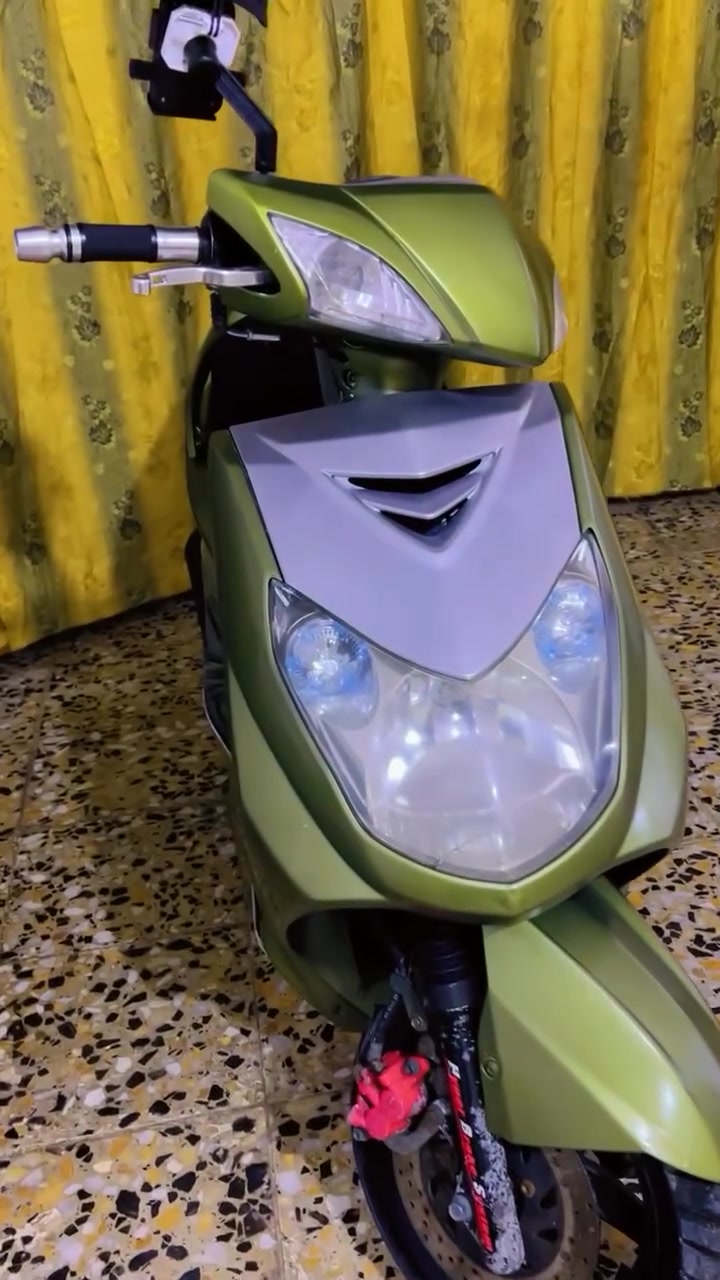 سلام عليكم دراجه سكنس فحل دراجه اخت رمبه دراجه حيللللل نضيفه شكد متصور دراجه شكد ما سولف عليه وشكد ما تتخيللل نضيفه كله بلادي اي نقص مابيه فقط باتري تبدله يشتغل سلف كهربأيات كله شغاله دراجه فول موصفات جيب ملياررر فيتر وفحص


**إذا كنت صاحب هذا الإعلان وتريد حذفه لأي سبب، رجاءا أرسل رسالة إلى الدعم الفني**