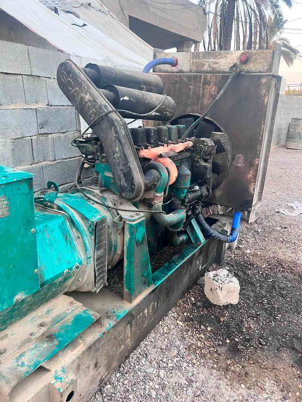 مولده اسكانيا d10 ٢٠٠كيفي ابلادي ما مفتوحه المولده رافسه كل قراضهه نضيفه بم نوزل *********** صلاح الدين بلد

