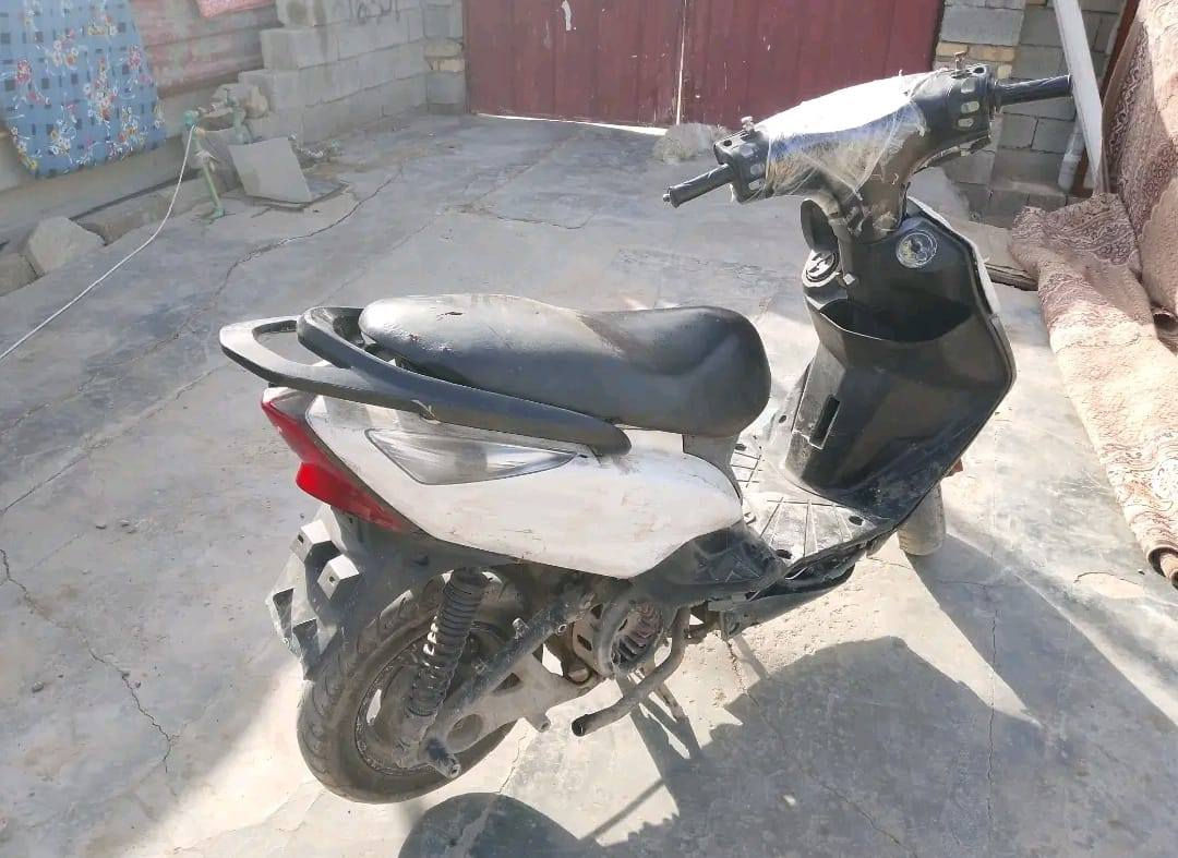 سلام عليكم دراجة ثعلب سكنس نثية دراجه حلوة كهربائياتهة كلهة شغاله نكره سلف نقص فقط باتري واتكفل بكلشي سعره 150 وبيهة مجال قليل لليشتري عنواني بغداد فلكه حي النصر مامتواجر علفيس *********** بي واتساب  ودراجة كلش نضيفة
