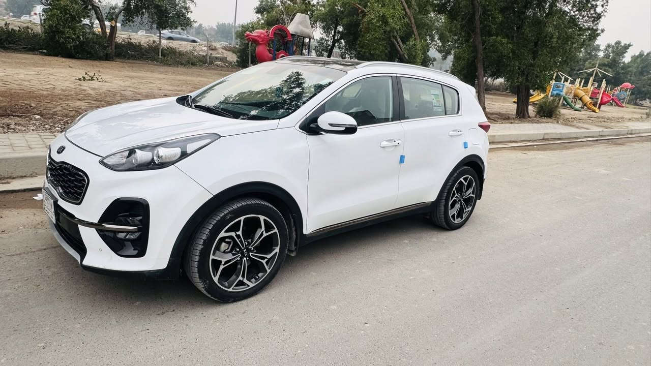 سلام عليكم سبورتج جي تي لاين 
معروفه مواصفات الجي تي لاين فول الفول جنطة كهرباء بنراما شاشة كامرة دوارة لدامامي وخلفي فول حساست السيارة جاهزة  
مديل 2020 
ماشيه 90 الف
سياره جديده كلش مكفوله من كلشي ما عده صبغ صبغ مقدمة الجاملغ الأمامي والدعامة الخلفية
مناقصه شي سياره حته تايرات وباتري جديد  
سعر 194
بغداد *********** مكاني بغداد الامين الثانية
