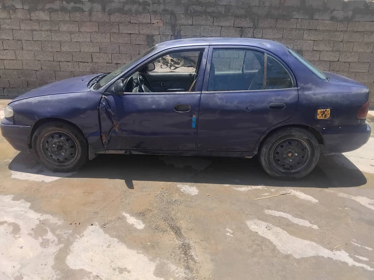 هونداي اكسل رقم بغداد باسمي مشروع وطني سنويه لحد ٢٠٢٧ محرك جيد كير اوتوماتيك بيه عطل مكأني بغداد السعر ١٧ وبيها مجال ***********
