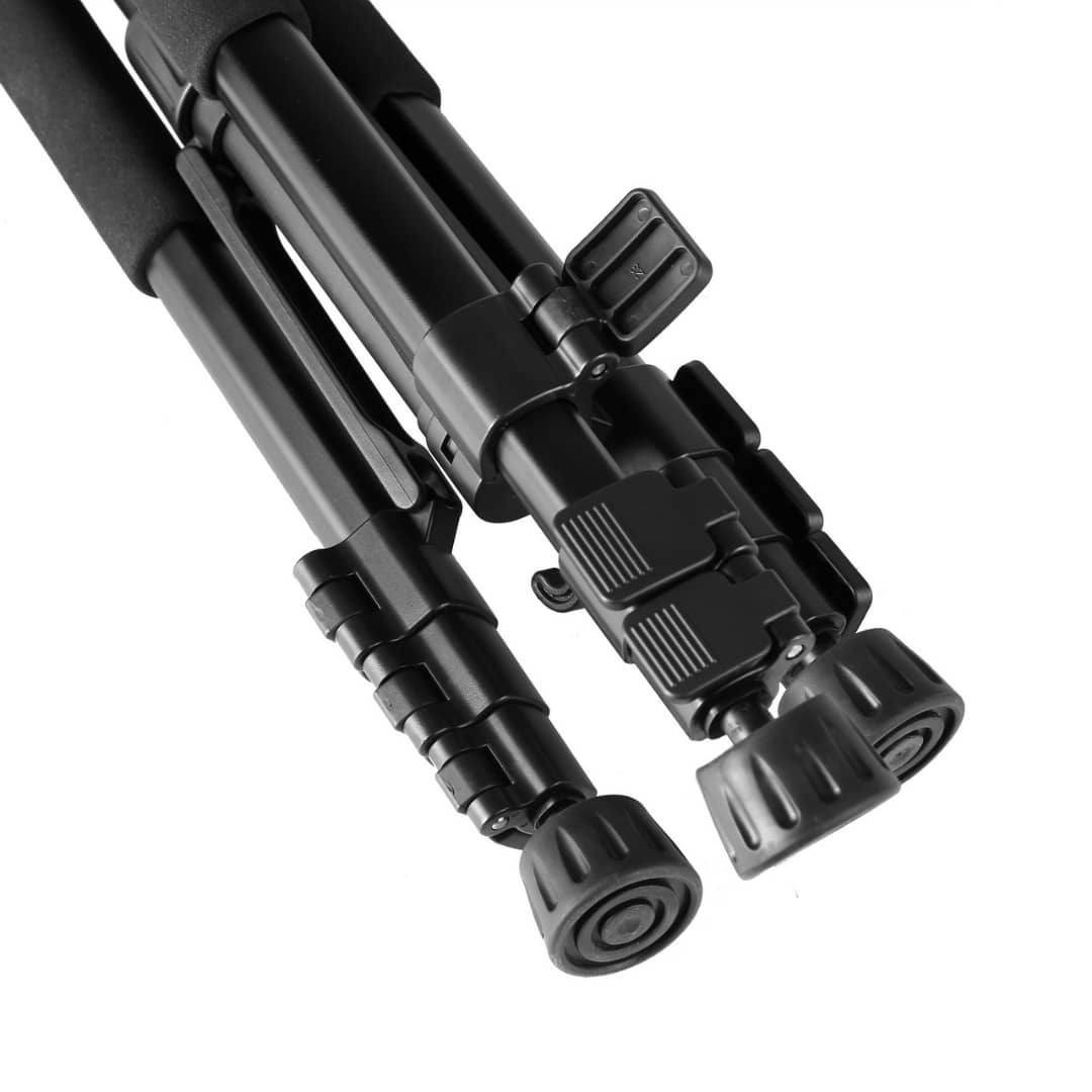 🚀 ارتقِ بتصويرك مع حامل Kingjoy VT-860! 📸
✨ ثبات ممتاز – صور وفيديوهات بدون اهتزاز
📏 ارتفاع قابل للتعديل – زوايا تصوير مثالية لكل اللقطات
🔄 رأس فيديو سلس الحركة – بانوراما وتسجيل احترافي
⚖️ تحمل وزن كبير – مناسب لجميع الكاميرات الاحترافية
🪶 خفيف وسهل الحمل – مثالي للسفر والتصوير الخارجي
🎬 مثالي لتصوير:
✔️ فيديوهات يوتيوب
✔️ تصوير سينمائي
✔️ المقابلات
✔️ البورتريه والفوتوغرافيا الاحترافية
💌 للحجز أو الاستفسار علق بكلمة سعر للجادين فقط 
مجهول لهوية ❌❌❌


**إذا كنت صاحب هذا الإعلان وتريد حذفه لأي سبب، رجاءا أرسل رسالة إلى الدعم الفني**