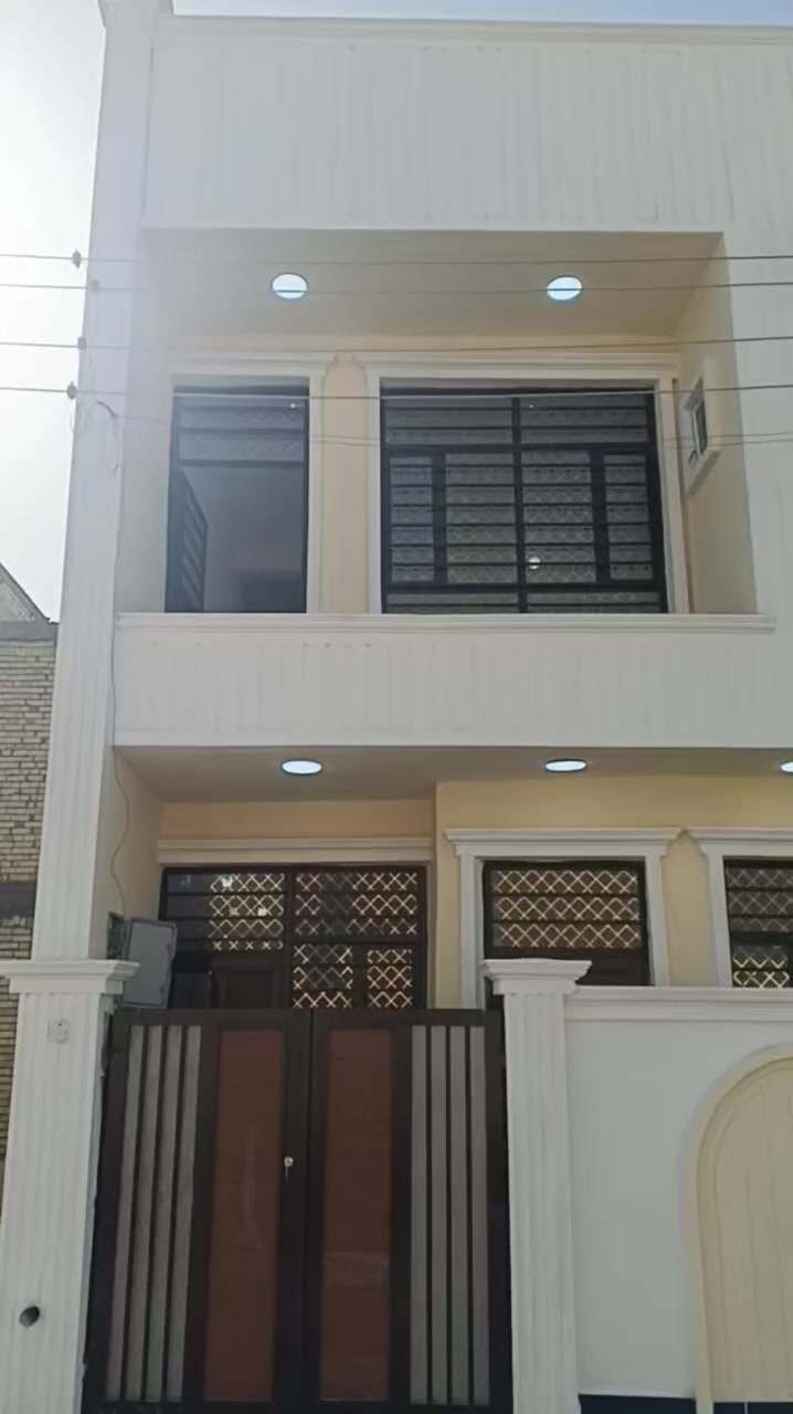 🎇 54 متر 

🏨حديث بناء 2025

🌐زراعي اقرار محكمه

🌐 جاهز للسكن 

🎴الدوره زراعي خط النفط  قرب سوك. ابودشير 

🏨 الطابق الارضي يحتوي عل استقبال و ومطبخ  وخدمات ومنور

🏨الطابق الثاني غرفتين  نوم. وحمام

🏨 بيتونه وسطح

🏨 عرض الشارع 10متر خدمات كامله مي  كهرباء تبليط ارصفه. انترنتت

الاستفسار مراسله الصفحه لطفآ وليس امرآ
***********
