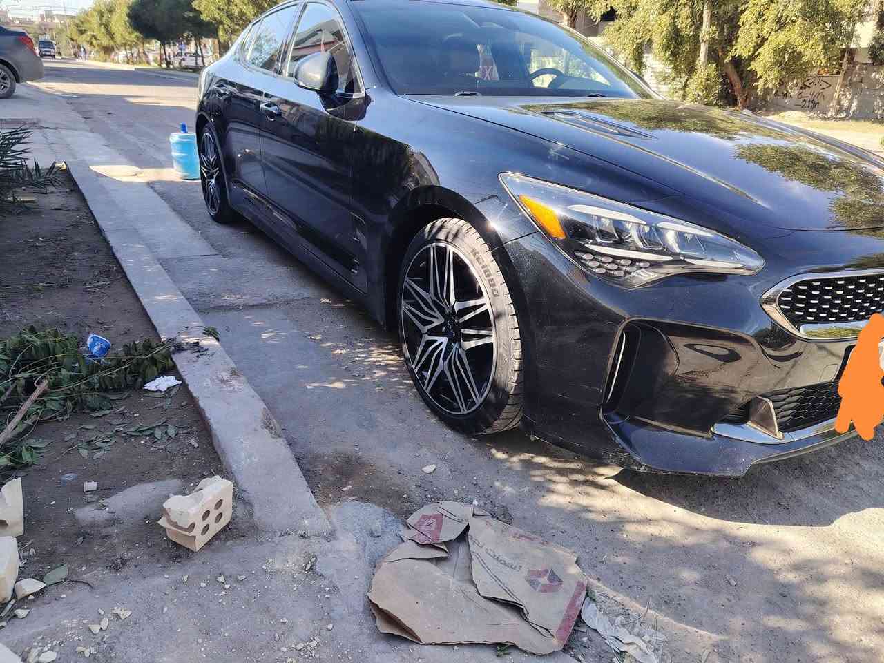 سلام عليكم بيبع او امراوس
كيا ستينكر 2022 Gt 
محرك 6 سلندر تون تيربو 
سياره فول اعلى شي بالستينكر 
داتو شو 
بصمة 
بنوراما 
كشنات تدفئه
مري قلاب + شفط 
لايت داينمك متحرك + زنون بلاد 
جنطة شفط 
صدر امامي + خلفي بالكارتون 
تخم تاير جديد 
بدون اي نقص جاهزة حته دهن مبدل 
رقم ابيل الدولي تحويل ثاني يوم شرط
السياره اكلين بدون حادث بس فتح براقي باب السايق
مكان سياره بغداد السيدية 
السعر 188
***********
