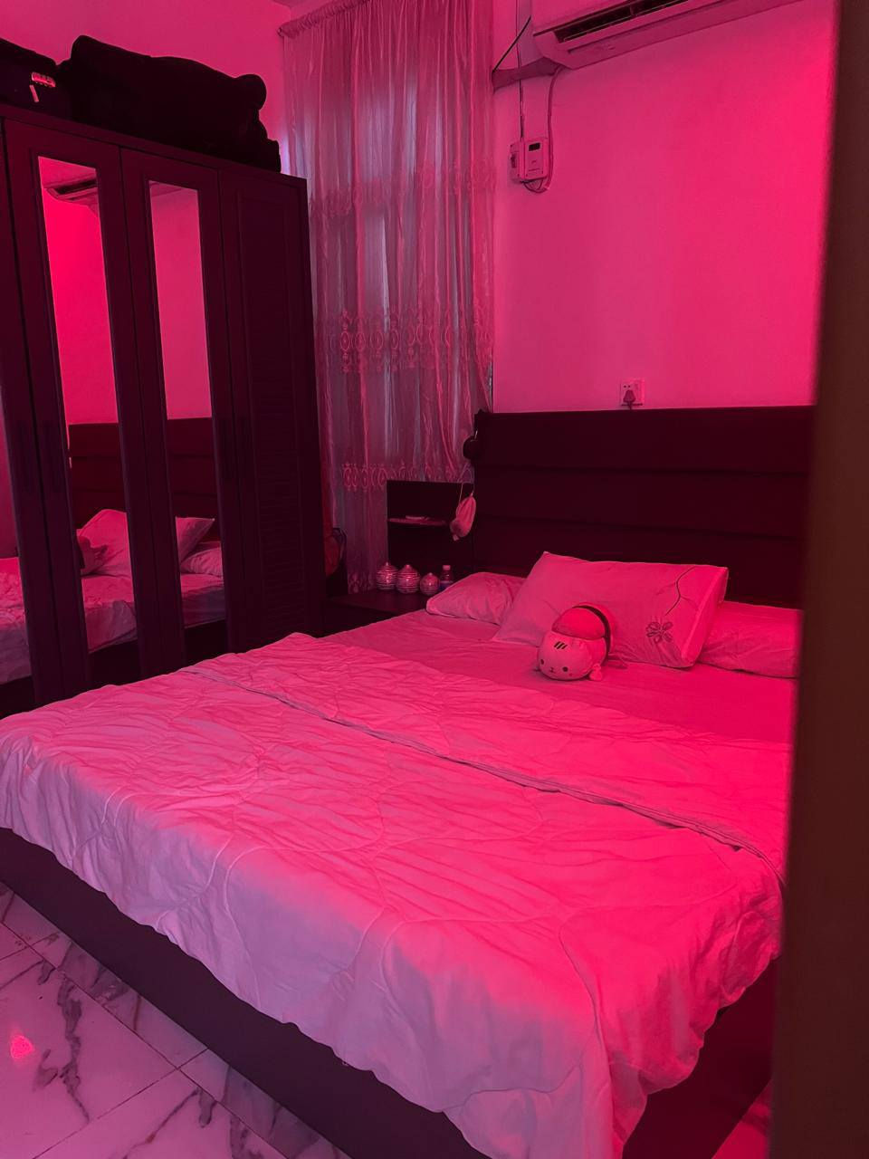 غرفه ١٥٠ تخم ١٠ مقعد  ١٥٠ 
اقل مابيع ااشراي اليوم يجي ياخذهن 
***********
