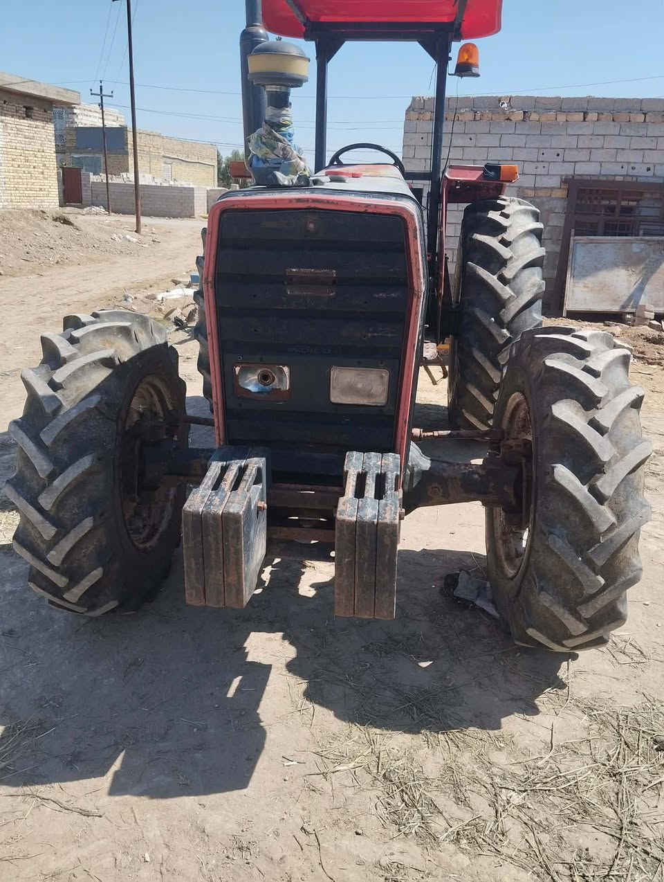 فوركسن للبيع مكينه مكفوله رقم سلمانيه وكاله عامه  موديل 2013 السعر ١٦ وبيه مجال تصل***********المكان الديوانية
