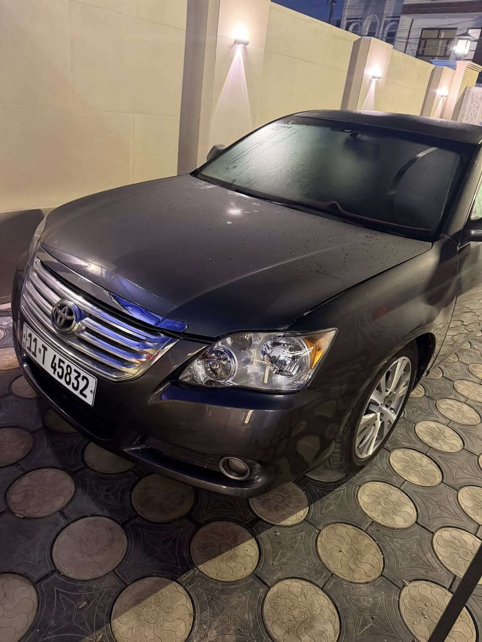 افلون2008
صبغ حزام جديد صابغها 
كير مكفول 
السياره بيها بس تنقيص مي 
85وبيها مجال كلش قليل 
مكاني كربلاء 
***********
