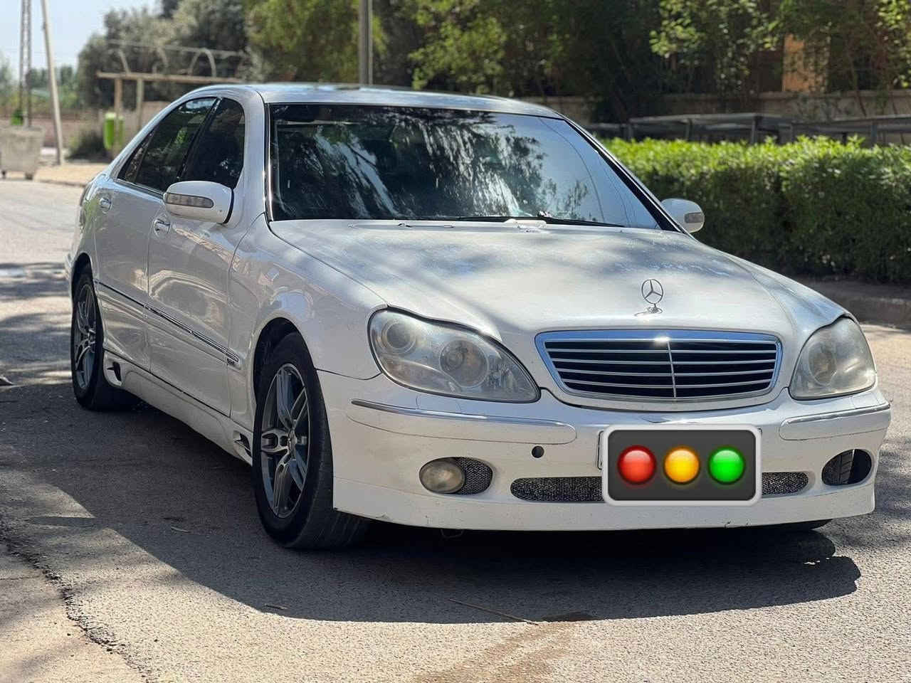 السلام عليكم
غواصه s500موديل 2001
فول مواصفات VIPمعروفه ماكو داعي اذكرهن
رقم شمالي سليمانيه جبلسات جدد تايرات كير جديد 
كت لورنسر بيه طخه بلجاملغ الخلفي صبغ عام 
السعر 105مكاني بغداد حي العامل 
***********
