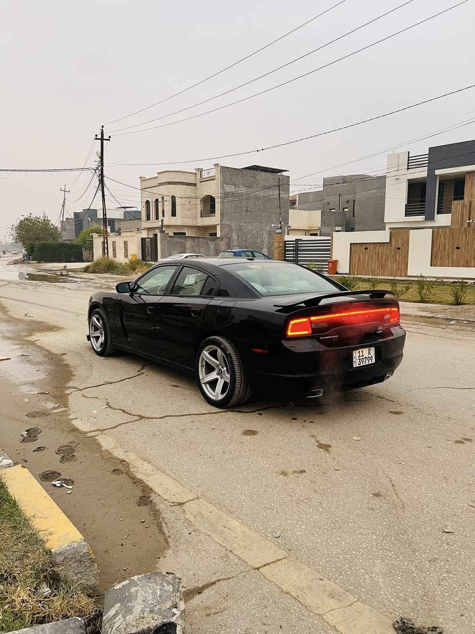 دوج جارجر موديل 2013 مكينة 6 سلندر كير طياره شاشه جبيره داخله كلين ومبدل بيه بالعراق بنيد وجاملغ بدون صبغ بدون دواخل (بلاديات) السياره اكفلك الدواخل لا لغود ولاشواصي الخ رقم بغداد بأسمي سياره مابيه اي نقص السياره جديده بمعنه الكلمه بيه منظومة زنون اصليه مكانها بابل مركز المدينه رقمي ***********
