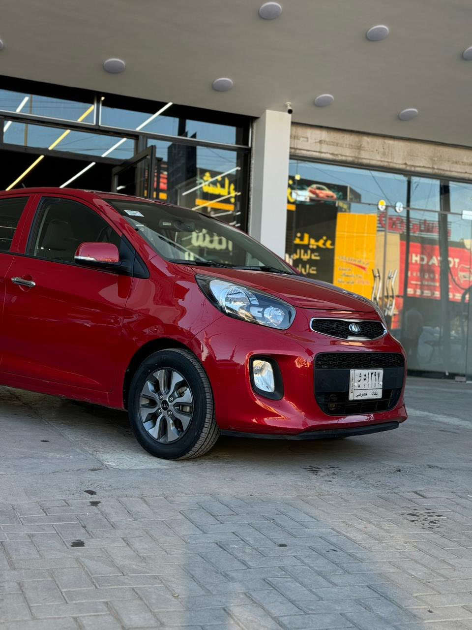 سلام عليكم
كيا بيكانتو  2017 خليجي وكاله 
ماشيه  17000 km بحاله الزيرو
الشركه الدوليه العراقيه
محرك  1400
مري كهرباء ويل كب شاشه اندرويد كامره خلفيه 4 جام كهرباء 
تخم تاير جديد انتاج 26 سيرفس كامل دهن فلاتر 
كفاله عامه من الصبغ والتبديل عدا بارد بسيط بالباب 
السعر  109 ورقه مجال جداً بسيط 
المكان الكاظميه 
***********
