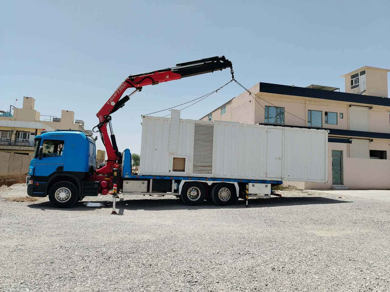 سلام عليكم 
سكانيه البيع 
14 طن 
5 سلايت
موديل 2005
والكرين 2006 
نضافه 90 بل ميه 
مكان كلار 
باقي تفاصل اتصل ودلل 
***********
