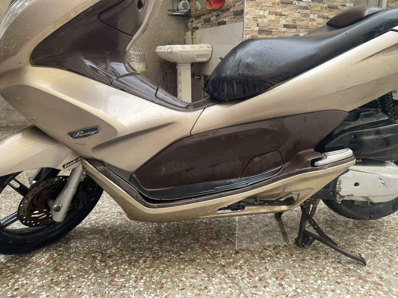 بي سي اكس الجيل الاول
السعر مليون 
العنوان مدينة الصدر 
***********
