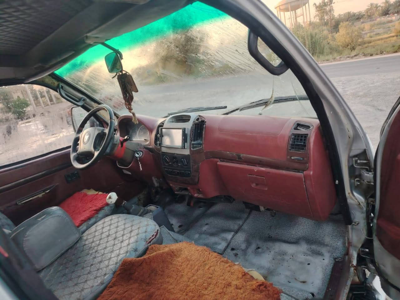 سلام عليكم فتون موديل 12 بيه ضربه بل تكمه جهت سايق سياره حلوه كلش جاهزه بيه خياسات ومعمر بيع اومراوس حسب القناعه ***********
