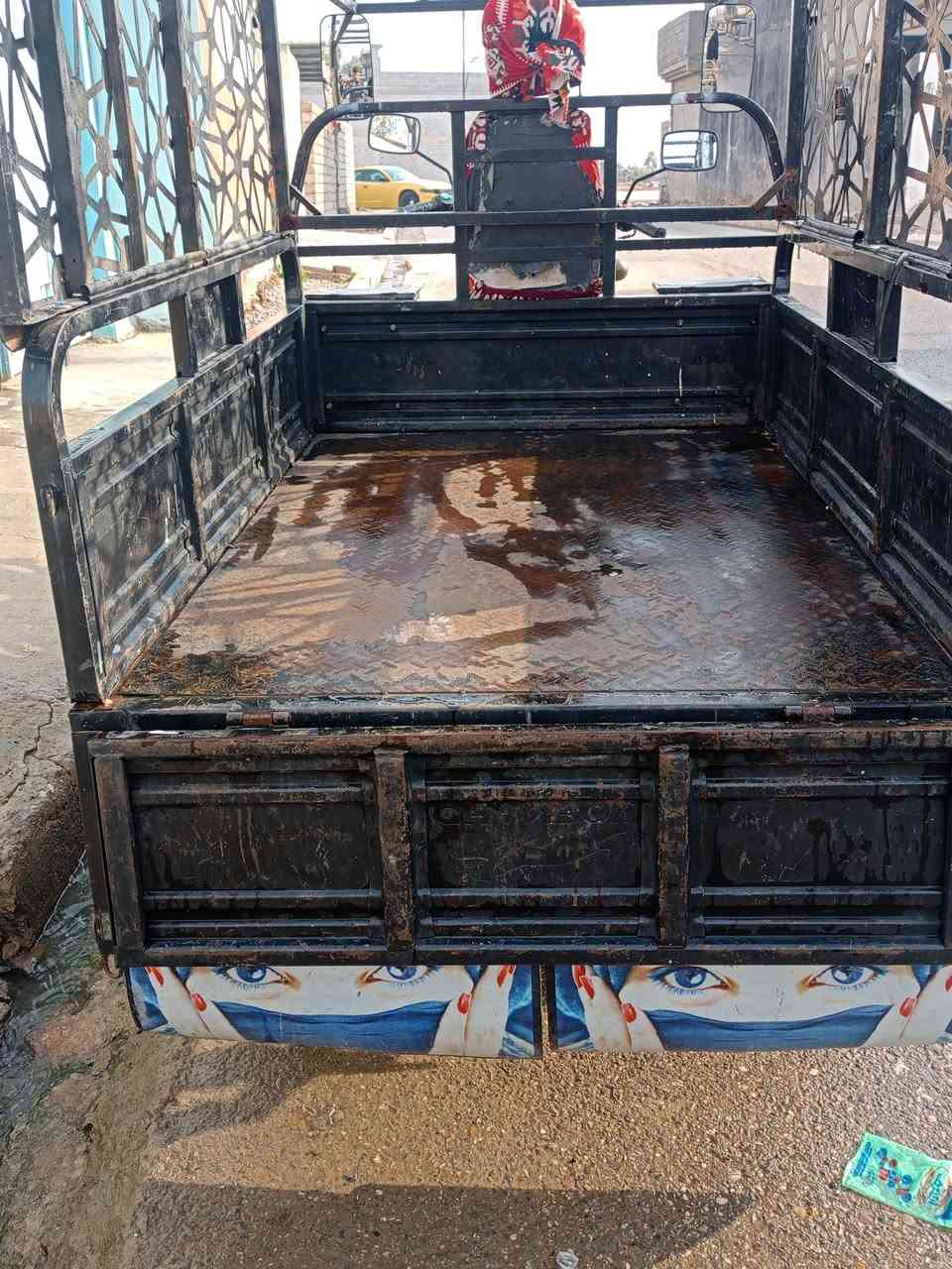 السلام عليكم شباب عندي ستوته للبيع السعر مليون 500 مكاني حي القدس ***********
