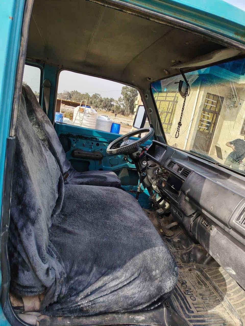 سلام و عليكم سيار موديل ٩٣ السعر ٤٥ وبيهة مجال 
***********هاذة رقم صاحبها و خابرو
