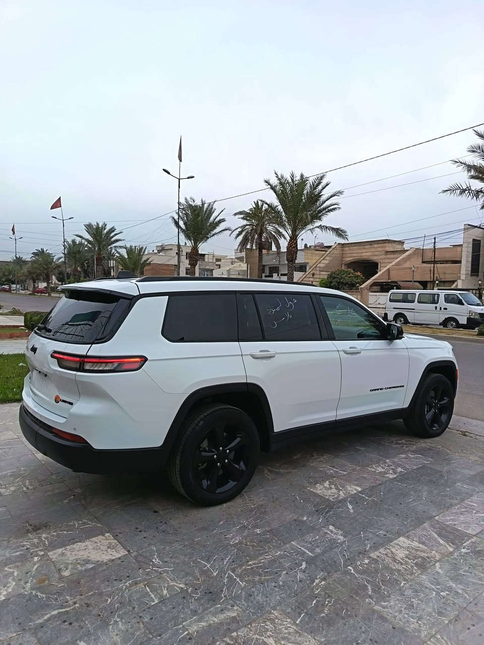 ياالله للبيع
جيب كراند شيروكي لمتدد بلاص 2023
دخول جديد فحص مؤقت (بدون رقم)
7 راكب محرك 3600 بدون صبغ بدون ايرباك
ماشيه 13 الف ميل حقيقي
مكان السيارة بغداد السيديه
السعر 270 وبيها مجال للشراي
***********
***********
