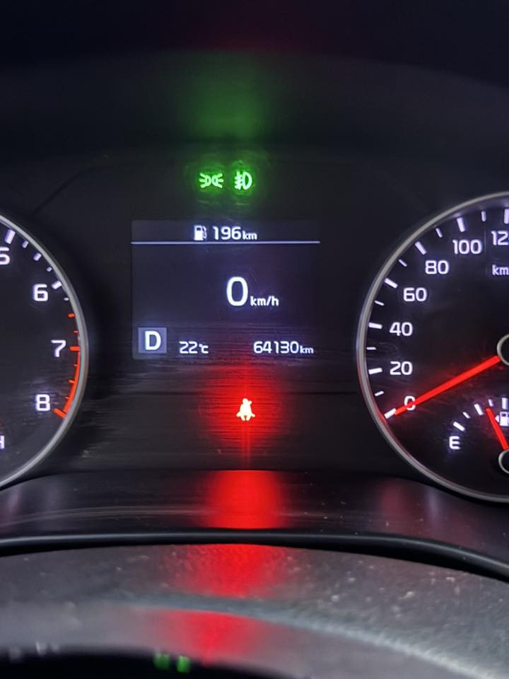 السلام عليكم سبورتج خليجي موديل 21 رقم بغداد ماشيه ٦٤ الف كم مواصفات عاديه سويج تحكم ستيرن شاشة اصليه كامره اشاير بلمري قطعتين تبريد جلد مابيها كل نقص ملاحظات بيها بارد موضح بلسونار وتكحيل يم قبق البانزين سعر 195 وبيها مجال سيارة كامله عنوان السيدية بغداد رقم ***********
