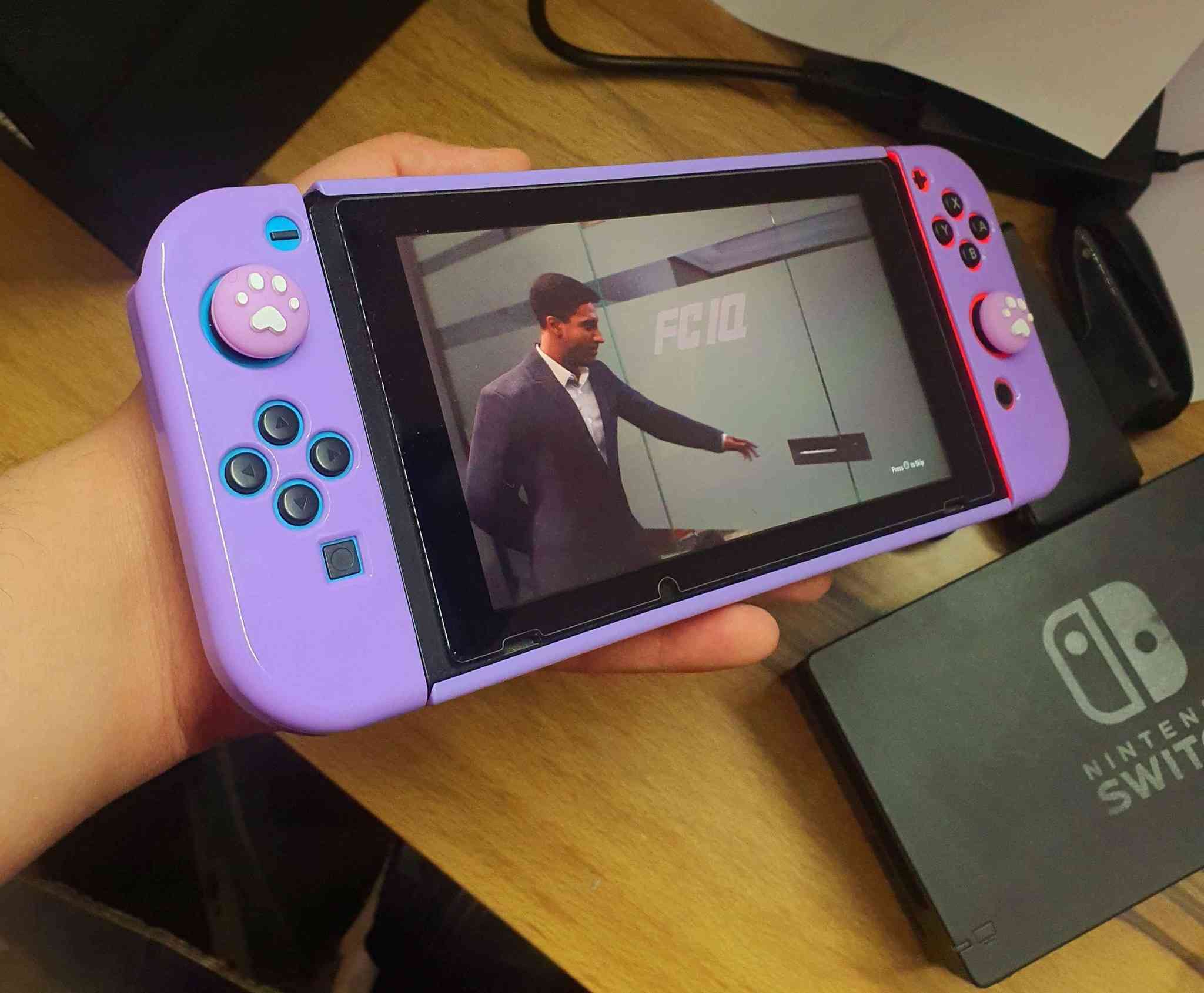 السلام عليكم، نينتيندو مهكر للبيع
مرحبا شباب متوفر حاليا نينتيندو سويتش العادي LCD مهكر قطعه اصلي نظامين معزولات online + offline 
التهكير يم صفاء بالبصره

الجهاز نضافه فول 100% خالي من اي مشكله او عيب
الجهاز شغال وبكفاءه ممتازه سليم وبالضمان اخو الجديد ، بطاريه ممتازه وتدوم ساعات طويله

محمل عليه أجمل الألعاب مثل /
ذا وتشر 3 ، فيفا 25 كامله جميع الفرق ، ماريو اوديسي ،  هولو نايت  ، كاربي ، وغيرهم •••••
وتقدر تحمل اي لعبه تعجبك مجانا على النضام  المهكر

ملحقات الجهاز مثل ما موضح بالصور وهم 
كفر جلاتيني  -  لاسقه للشاشه - دوك  اصلي للعرض ع البلازما - جويكون اصلي مختوم - سلايد جويكون جوستك - شاحن تجاري - رام 128 جيجا اصلي - كارتون والاغلفه

كامل وبسعر 245 الف فقط 
العنوان / بغداد - البياع - شرطه 
الرقم للتواصل/ ***********
 يوجد توصيل لجميع المناطق والمحافظات
