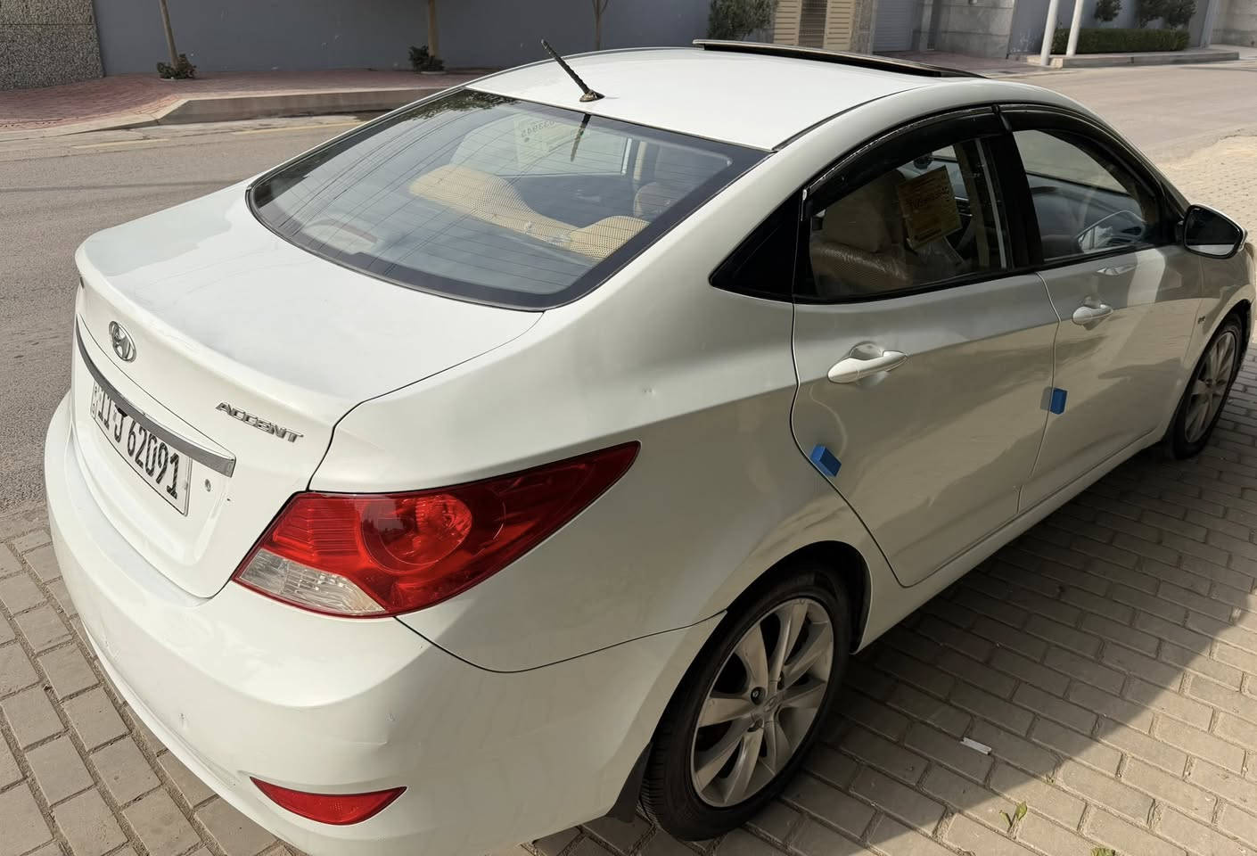 اكسن 2013 خليجي مكفوله من صبغ والتبديل سياره حلوه كير مكينه تبريد صدر كله جديد جاهزه من كلشي محرك 1600 فتحه شاشه فوول موصفات 
عنوان سياره بغداد شارع الكريعات .. 
السعر ..90.. قفل من الاخير ..
***********
