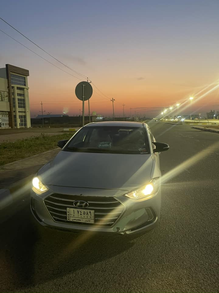 سلام عليكم 
للبيع او مراوس 
النترا ٢٠١٨ وارد امريكي 
رقم انبار شرط التحويل 
محرك ٢٠٠٠ دوش 
ماشية ٢٠٠ 
السيارة جاهزة 
بيها ضربة بسيطة براس البنيد 
بدون دواخل 
السعر ١٢٣ و بيها مجال 
للاستفسار اتصل *********** 
***********
