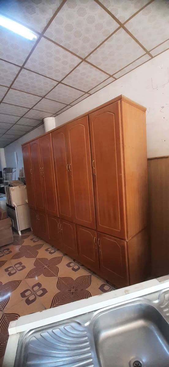 معرض العماد//دستور عراقي 3 امتار قاطين بشرط النضافه اي عيب مبيها للأستفسار ***********//*********** كركوك, العراق
