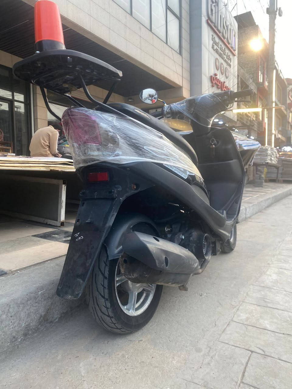 سلام عليكم درجه ماكس عدله كفاله عامه صار ٦ اشهر نازله رمبه كفاله عامه من طول لطول كلها مختمه مكينه بلادي كهربائيه سلف كلها شغاله كابريتر بلادي قفل جنطه قفل ستيري اي نقص ماكو سعر ٥٥٠ عنوان شعب او بنوك رقم ***********.
