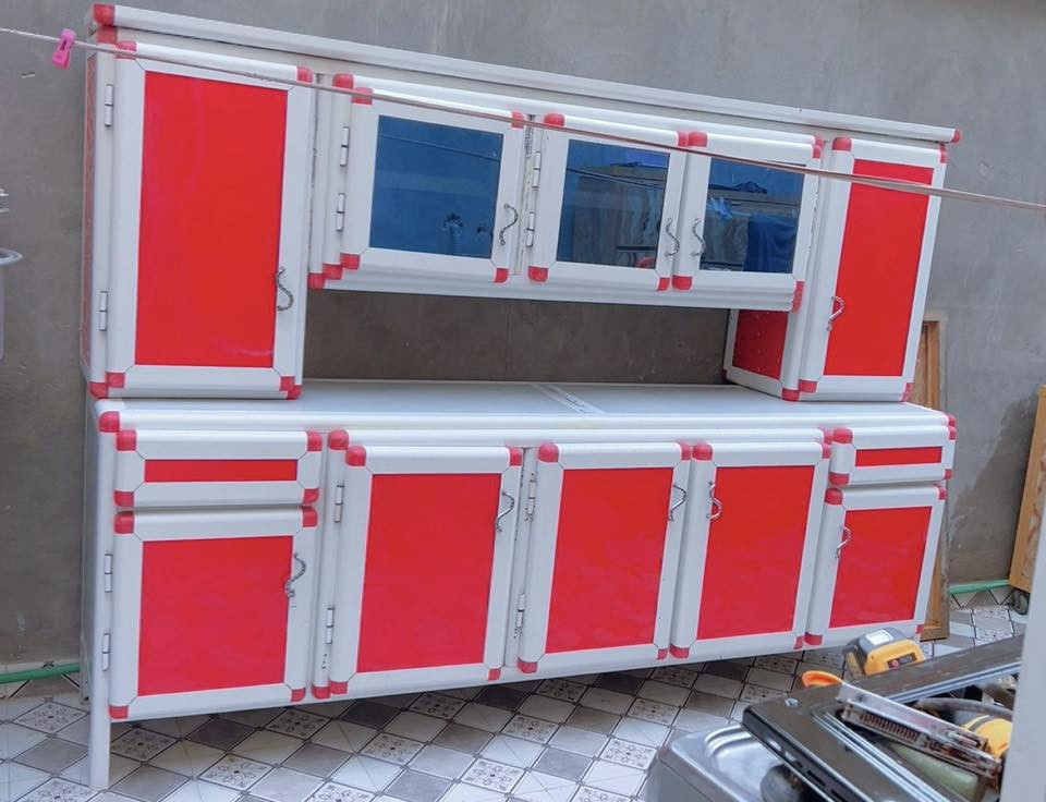 كاونتر للبيع الطول مترتين ونص ***********
