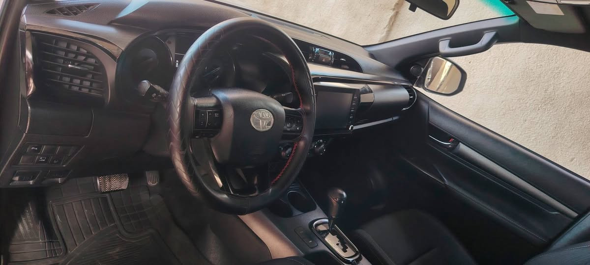 سلام عليكم
تويوتا هايلوكس فنجر
 موديل ٢٠٢٤
فول موصفات ١/١ 
سياره كولش نظيف مكفوله من اي شي
مراوس موديل ١٧ ١٨ ١٩
سعر خاص
مكان طوريج
***********
