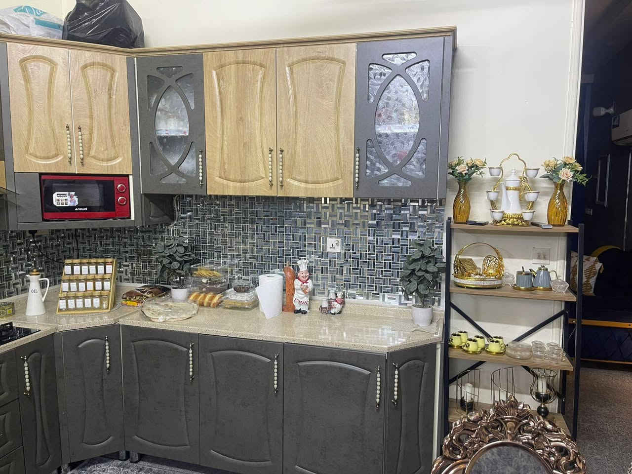 غراض للبيع مستعجل
*********** بغداد المنصور
