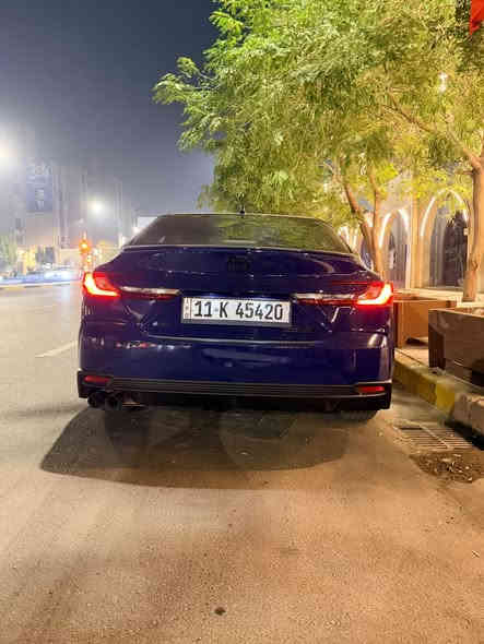 كامري 2025 فئة se للبيع  الشكل الجديد 
وارد امريكي دعاميه فقططط وبارد بخشم البنيد 
صور الحادث مرفقه في المنشور 
ماشية 2500 ميل زيروووو
مرقم بغداد
المواصفات 
رادارات 360 درجة
رادار أمامي تفاعلي (نظام منع التصادم)
نظام المحافظة على المسار
نظام تنبيه النقطة العمياء
تنبيه حركة المرور الخلفية
فرامل ABS + توزيع إلكتروني للفرامل EBD
نظام مانع الانزلاق
8 وسائد هوائية 
Adaptive Cruise Control مثبت سرعة ذكي
حساسات ضغط الإطارات TPMS
محرك 4 سلندر 2.5 لتر هايبرد بقوة 225 حصان 
نظام دفع أمامي
شفتات بالستيرن 
دخول ذكي بصمة 
معدل استهلاك وقود ممتاز
شاحن لاسلكي 
Apple CarPlay / Android Auto
نضام ملاحة GPS
داشكام بلادي ( كامراة تصوير الحوادث الامامية )
كشنات جلد 
كشن كهرباء مع 8 وضعيات
تبريد منفصل للسائق والراكب مع تبريد خلفي 
شاشة وسطية مع شاشة ديجتال للعدادات 
ويل قياس 18” 
فرشات ارضية للداخلية والصندوق اصلية جاية معاها 
وبيها كثير مواصفات
مكان السياره بغداد/حي القاهره ***********
