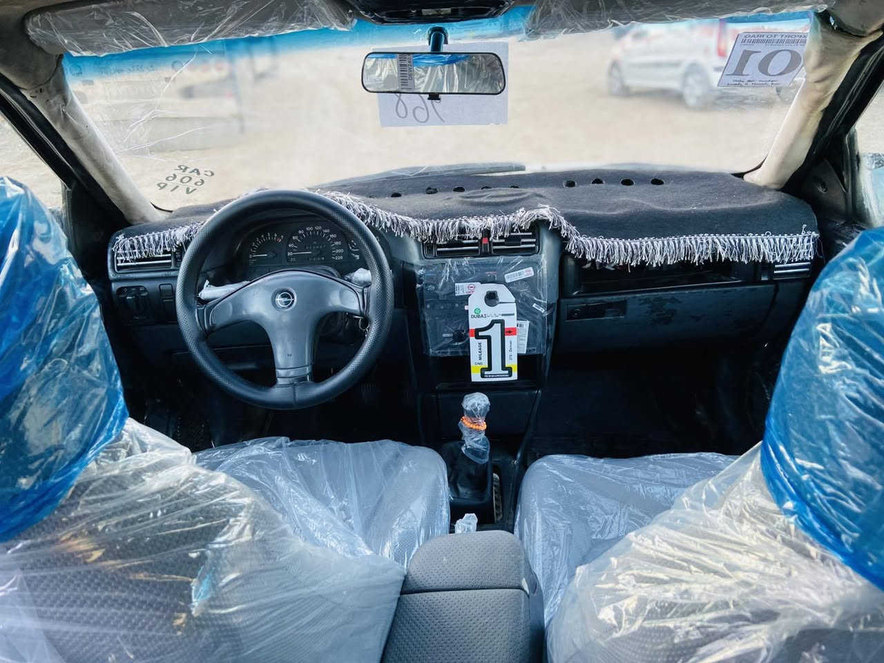 سەرەتا سڵاو ئۆپڵ ڤیکتڕا مۆدێل 1995 سەیا رەکە علوجە ماڵی مەدەنی بەشەرت گێڕو سەرفو بوخاری بەشەرت مەکینەی کەمێک سەوتی تیایە بەشی سەرەوەی موسو بڕاوە بەشەرت لایتو بەگ لایتی مەزبوتە دەعمو لێدراوی بەشەرت چوار تایەو ویلی نوێی لەژێرە سعر 14 کەمێک مەجال ژ.م *********** كويسينجاك, أربيل
