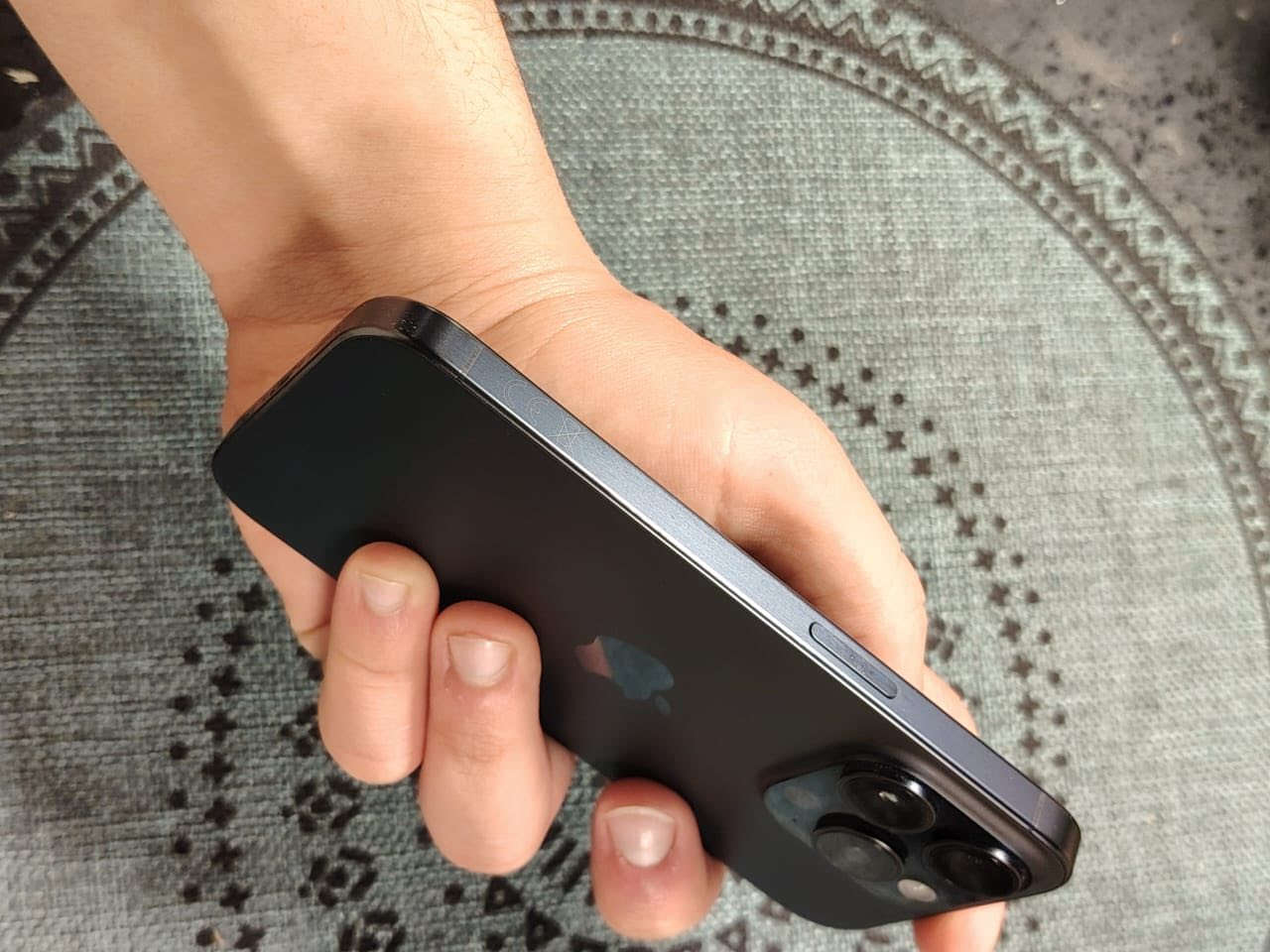 سلام عليكم
iPhone 15 Pro( PRO ) فقط
الصغير 
جهاز ضمان ABM بدون كارتون بس كيبل ملته
ذاكره 256 g
لون النيلي 
اطار تيتانيوم 
المعالج Bionic A17 pro
بطاريه 86 
الجهاز فقط بي خطين بل شاشه و نقطه سوده  فقط 
ما مأثر بل استخدام ابداً صالي سنه استخدمه طبيعي
سعره 575 الف و بي مجاال بسيط جداً   
مكاني بغداد حي الرساله  شرطه الرابعه 
رقمي ***********
و الما يشراي لا ايتعبني 
للعلم سعر الجهاز المستعمل النضيف ب 800
