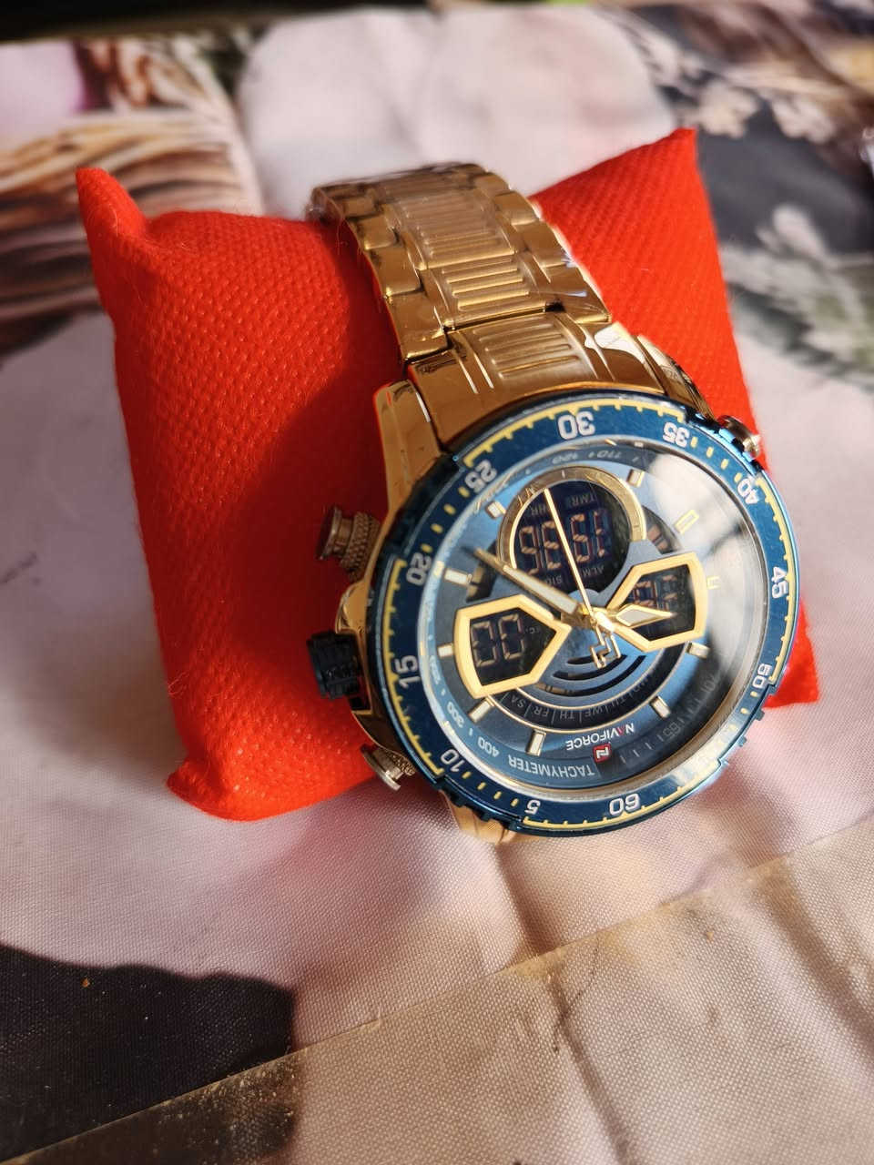 ساعه نافورس رجاليه ماركه
سعر الساعه 40
رقم ***********
