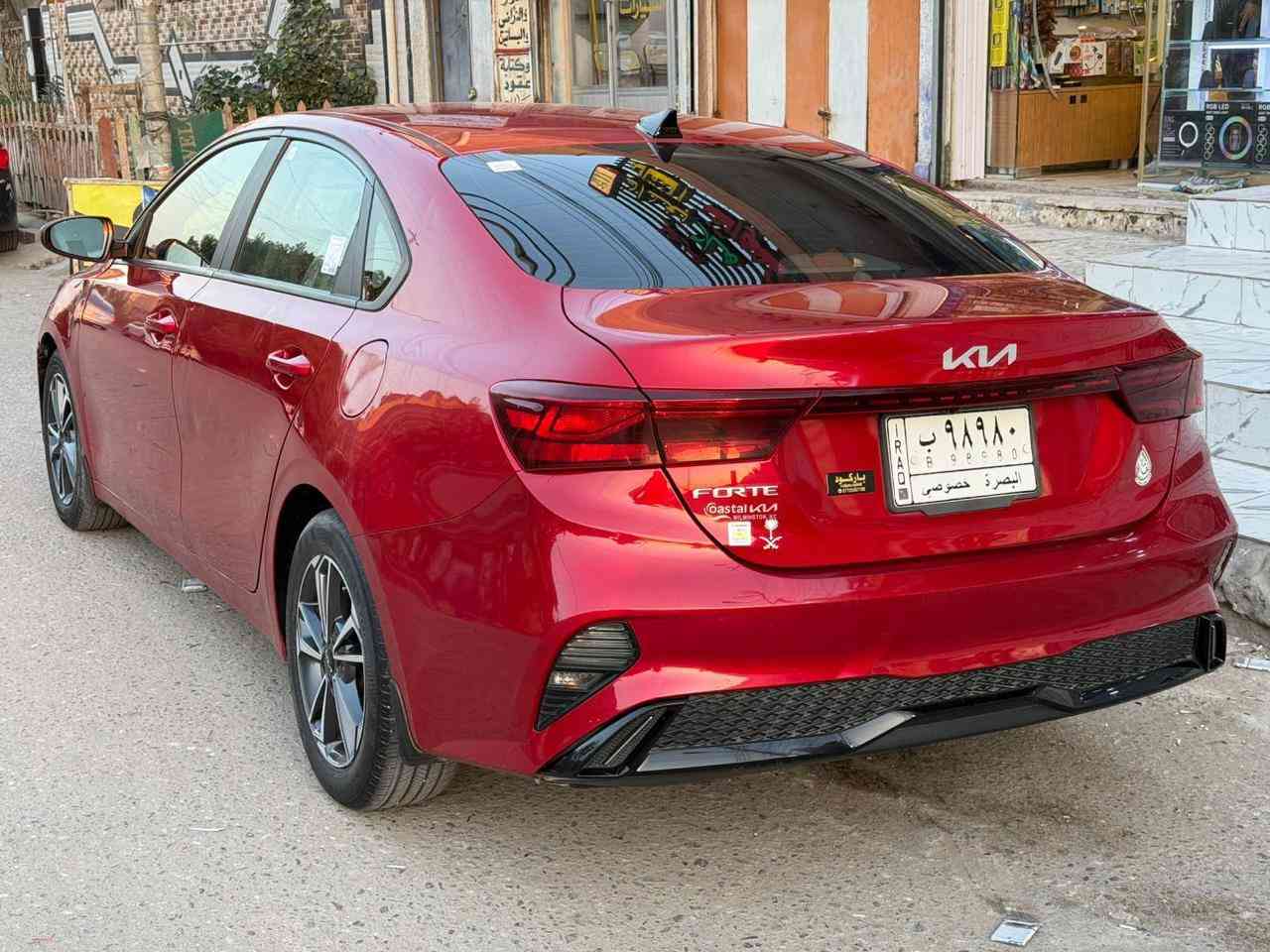 السلام عليكم فورتي للبيع او مراوس نيسان مديل 25او24سعر 135وبيه مجال ***********
