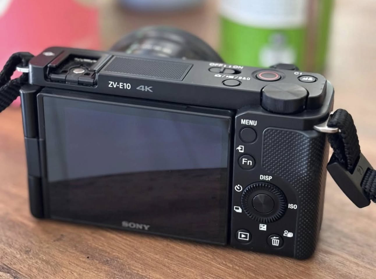 SONY zv-e10
مامستخدمه ابداً فقط فتح كارتون
900 الف قفل


**إذا كنت صاحب هذا الإعلان وتريد حذفه لأي سبب، رجاءا أرسل رسالة إلى الدعم الفني**