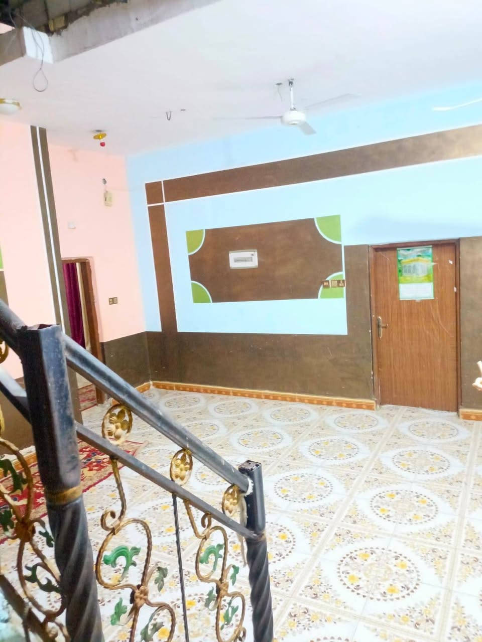 بيت مساحه 200 المنصوريه شارع السايدين طابوك كونكريت غرفتين وصاله ومطبخ صحيات واستقبال
الطابق الثاني غرفتين وصاله وحمام 
***********
السعر 220 بي مجال 
بيت مساحه 200 المنصوريه شارع السايدين طابوك كونكريت غرفتين وصاله ومطبخ صحيات واستقبال
