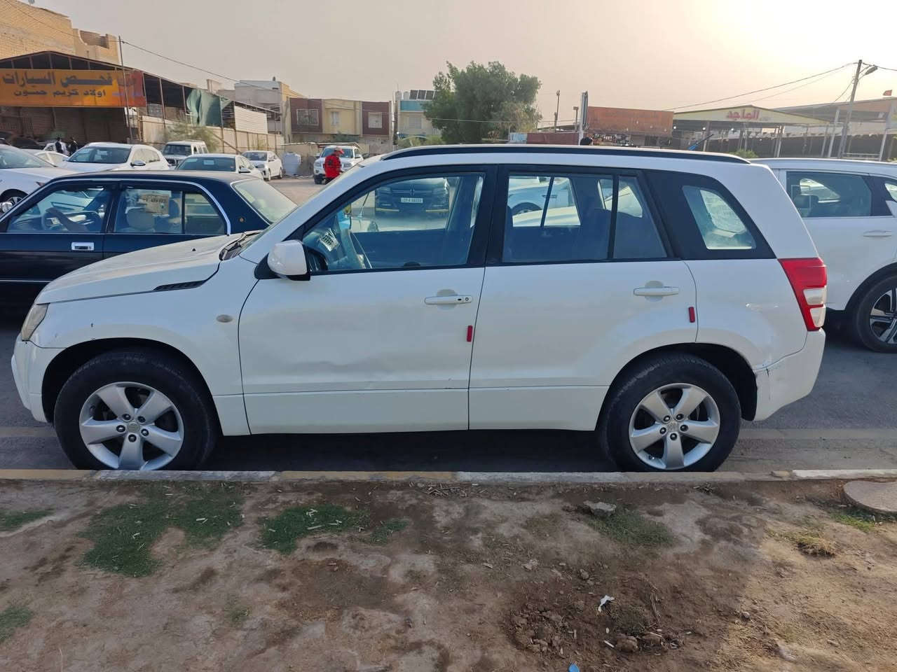 سلام عليكم سازوكي للبيع2011 مكفوله من العيب الشرعي ماعده تصليح حزام محرك وكير كارتون  تبريد ثلج تخم تاير كرتون سياره مكانه ذي قار المركز محرك ألفين ورفعميه وبيه فحص السياره ورقمه أنكليزي جديد وسنويته جديده رقمه بصره زبير وبسم صاحبي حالين  وسعر 65 ومجاله حك الجيه هاذه رقمي ***********
