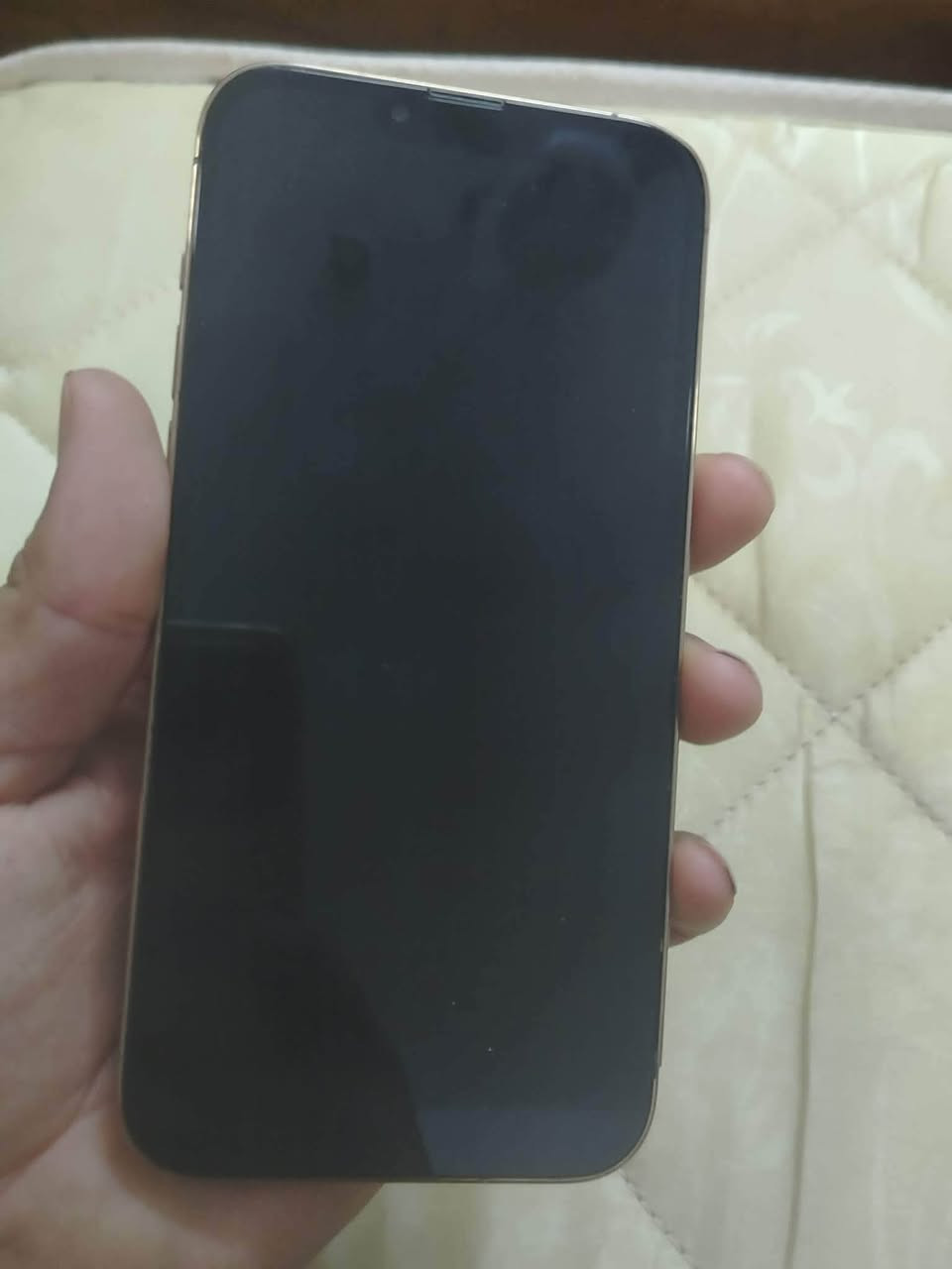 سلام عليكم مبايل ايفوان.  13 برواه ماكس مبدل بيه شاشه فقط. بطريه 80 سعر خاص***********
